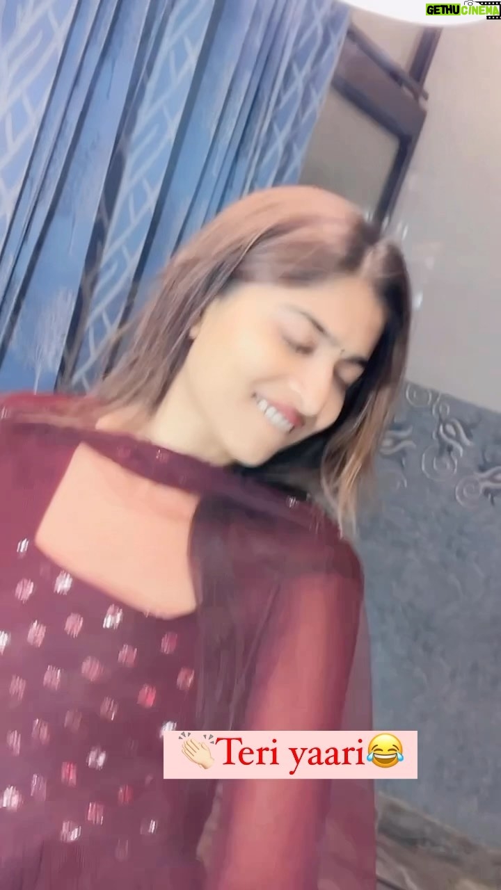 Neeru Yadav - 75.3K Likes - 👏🏻waah meri jaan teri yaari 🤣😂👏🏻🫡