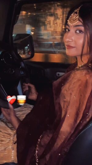 Neeru Yadav Instagram - Manjil📍mili na 🙅 pyar 🫶 na paya ❌🙂🥃