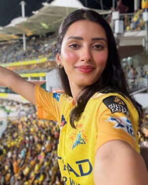 Neetu Bisht Instagram - And I finally got to see THE Dhoni play live. A childhood dream come true. Win or lose, this moment will stay with me forever.
Thank you so much to @etihad for making this happen – truly grateful for this unforgettable experience!❤️
