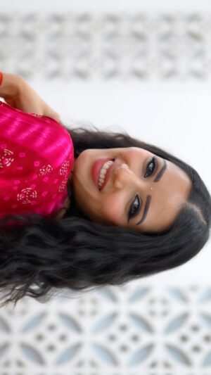 Neetu Bisht Instagram - Surma kala..🥰
Wearing @netose_official
