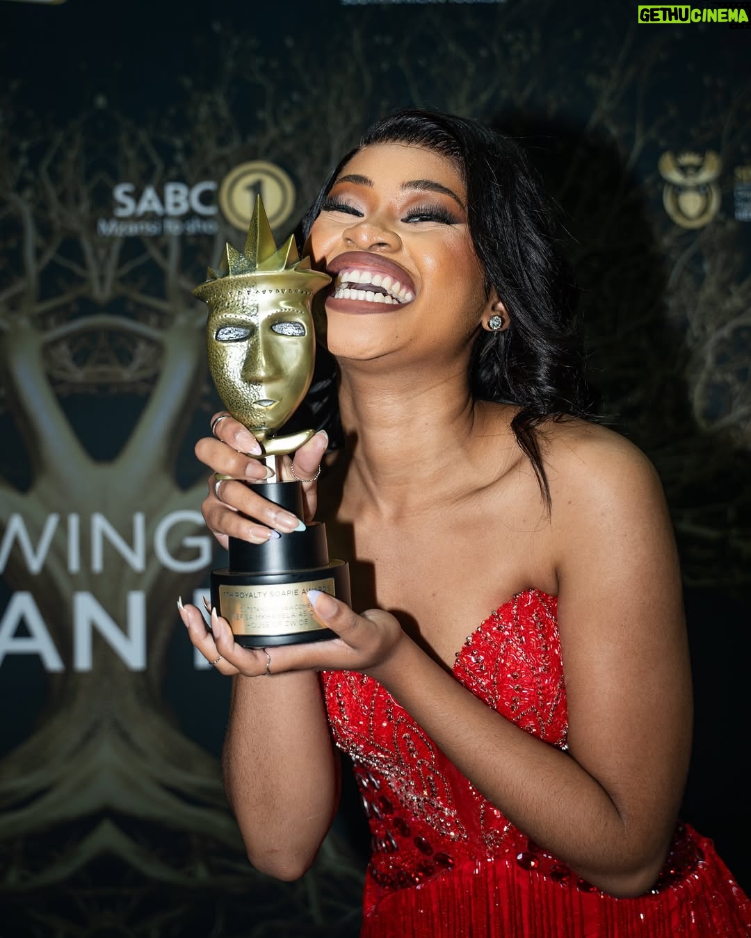 Nefisa Mkhabela - 209.1K Likes - Man. What an honour it is to be recognised and celebrated for doing something I wholeheartedly love. What a beautiful feeling it is for this God given talent to love me back the way it has. God really has been in the neighbourhood for so long! The little girl in me is beyond proud and excited to learn, to grow and to expand this legacy we’re building. But none of this would’ve been possible without my supporters. I appreciate the love so much. To my young ladies and young  men , take this as a testament! Take this win as your win. Take this win as a confirmation that anything is possible. That your dreams are valid and as long as God is in that plan/journey , all will fall into place. Keep working hard, stay hungry for growth. Shout out to my Mom and dad because really? We wouldn’t even be here if it weren’t for them and their support. 

The cast and crew? Man, i will forever be grateful. They’ve watched me grow and taught me so much while being graceful. Thank you so much @thaboboom for believing in me and giving a little girl with big dreams a chance to blossom. To mama @zwabheka and @angus__gibson , thank you for taking me under your wings as if I am your daughter. 

And last but not least, thank you to @royaltysoapieawards and @winnie_ntshaba for recognising and celebrating talent and those that are just as talented behind the scenes. 

👗: @ozyde_ 
Hair & 💄: @shara.hair.za 
📸 : @lezm_