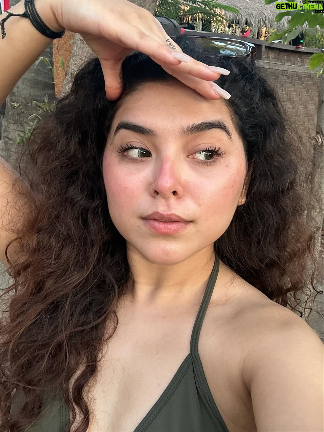 Neha Bhandari - 44.6K Likes - Wait is it me ? ☀️🏖️