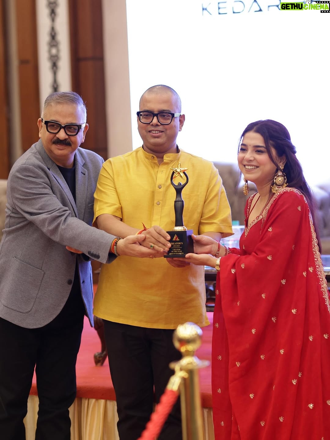 Neha Bhandari - 165.7K Likes - Still trying to find the right words… but THIS moment 😬
To be seen, celebrated, and honoured like this it’s surreal Thank you for the love, the respect, and this beautiful recognition. 🫶🏻🧿
Forever grateful to everyone who’s been part of my journey and a heartfelt thank you to @kedarbeyondcreations for this award it truly means the world