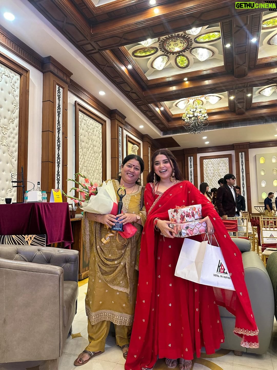 Neha Bhandari - 165.7K Likes - Still trying to find the right words… but THIS moment 😬
To be seen, celebrated, and honoured like this it’s surreal Thank you for the love, the respect, and this beautiful recognition. 🫶🏻🧿
Forever grateful to everyone who’s been part of my journey and a heartfelt thank you to @kedarbeyondcreations for this award it truly means the world