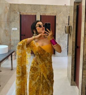 Neha Bhandari Instagram - It’s wedding season - DOST KI HALDI 🤍
.
.