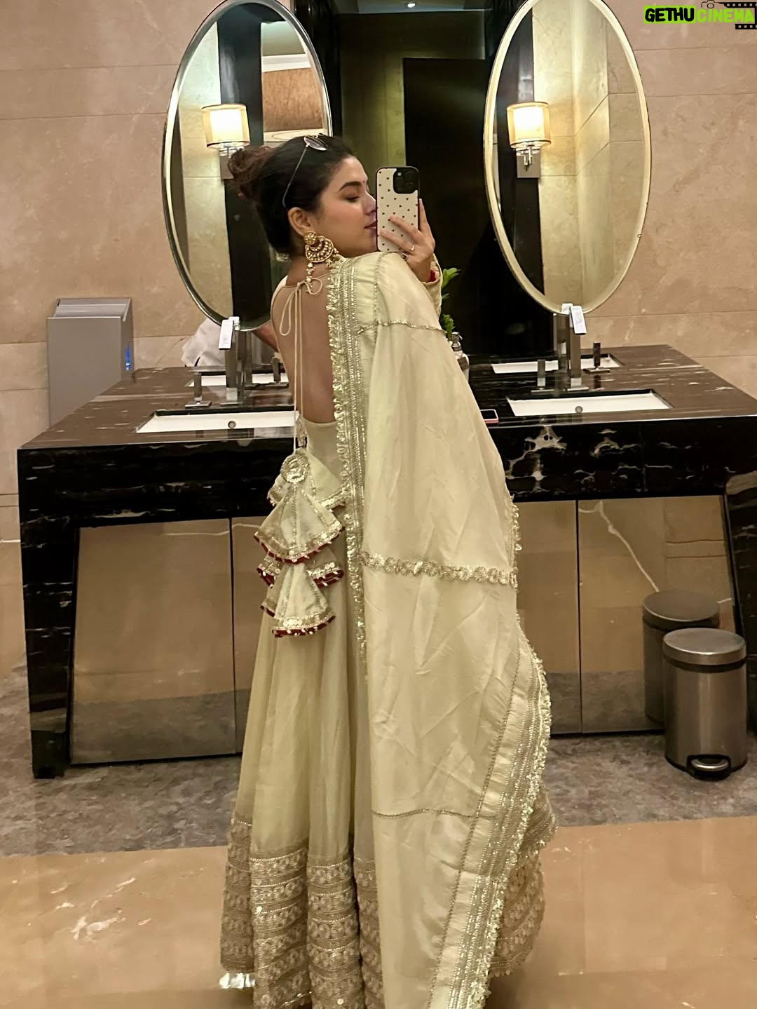 Neha Bhandari - 44.1K Likes - M kya janu re ? 🦢