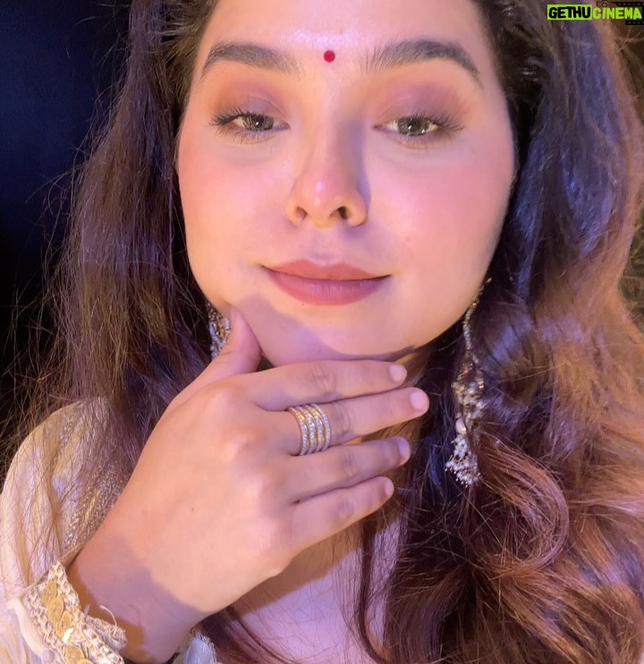 Neha Bhandari - 44.1K Likes - M kya janu re ? 🦢