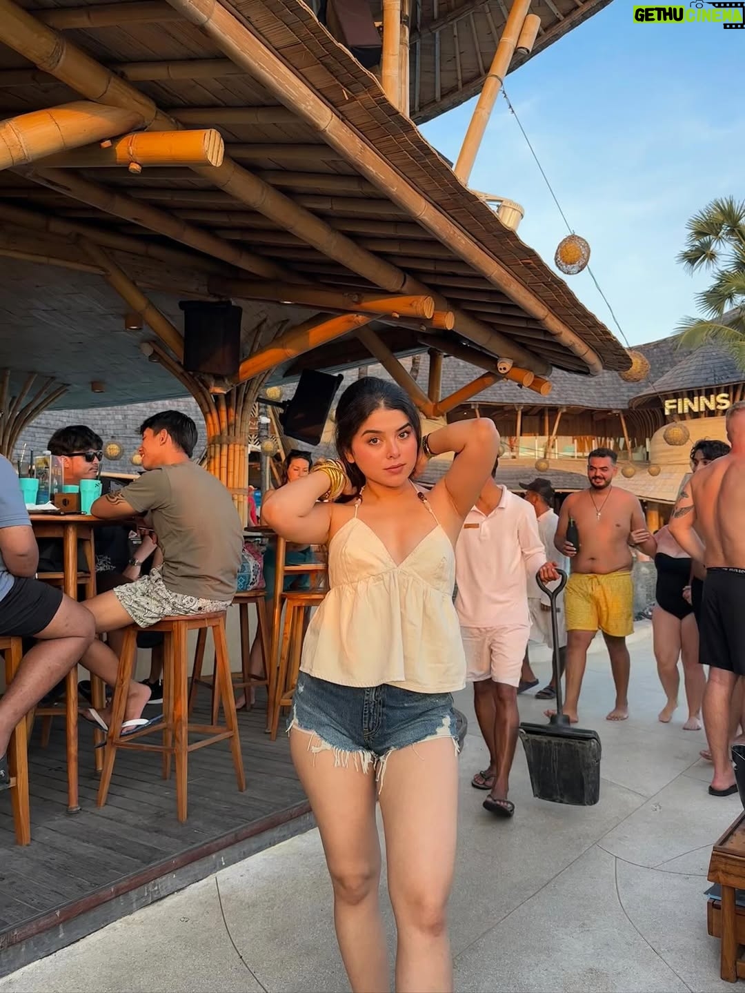 Neha Bhandari - 35.7K Likes - ☀️🏖️