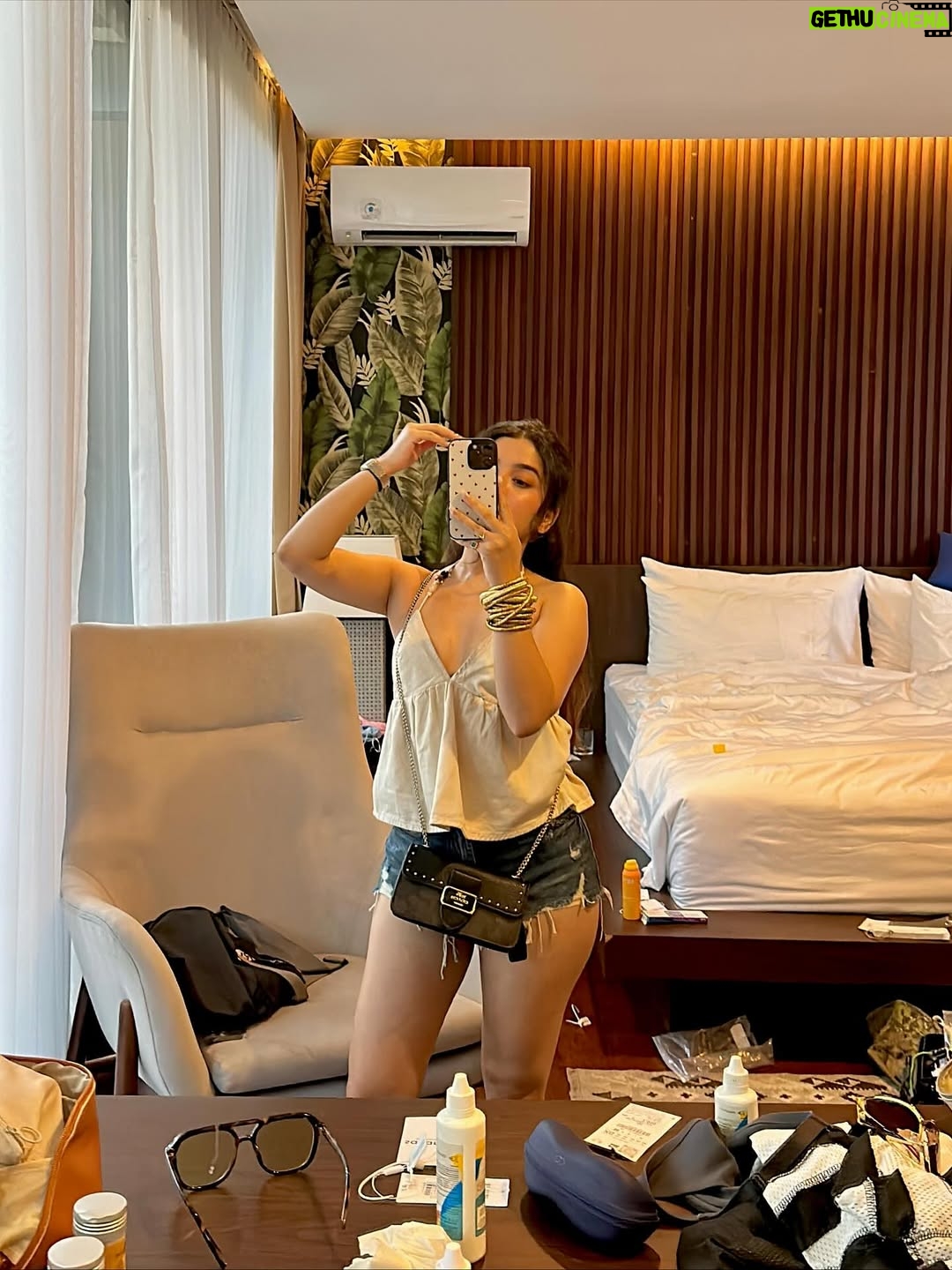 Neha Bhandari - 35.7K Likes - ☀️🏖️
