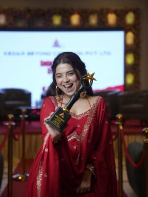 Neha Bhandari Instagram - Still trying to find the right words… but THIS moment 😬
To be seen, celebrated, and honoured like this it’s surreal Thank you for the love, the respect, and this beautiful recognition. 🫶🏻🧿
Forever grateful to everyone who’s been part of my journey and a heartfelt thank you to @kedarbeyondcreations for this award it truly means the world