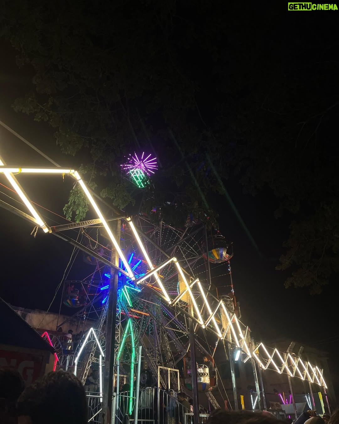 Neha Khatun - 12.8K Likes - Sometimes it’s okay to break convention🎡
..
#instagram #explorepage #instagramphotos