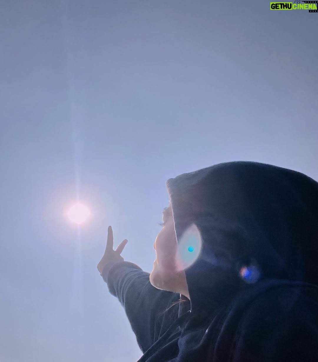 Neha Khatun - 3 Likes - The child inside self urge to do some unconventional 🤍
..
#sun #sunkissed #sunshine #instadaily