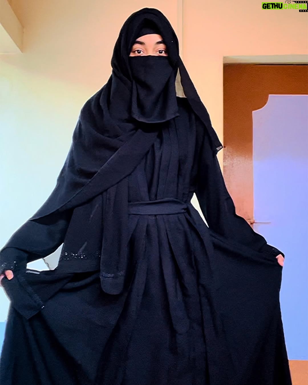 Neha Khatun - 23.4K Likes - “Allah loves those who repent” [Quran 2:222]
…
Abaya from: @_libaas_brand_abaya_ 
..
#abaya #burkha #islam #muslimah #palestine #freepalestine #istandwithpalestine