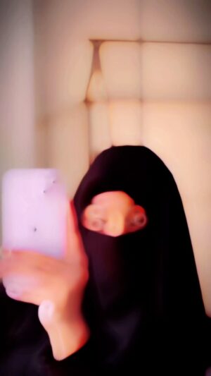 Neha Khatun Instagram - Let’s start ramadan with a Banggggggg💥🌙..
..
#ramazan #ramadankareem #ramadan2024 #islamicposts #islam #muslimah #niqab #reelsinstagram #explore #explorepage #fyp #trending