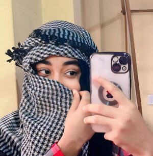 Neha Khatun Instagram - This eyes still see you in every sunset👀..