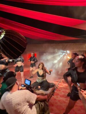 Neha Malik Instagram - Behind the scene 🎬 from #adhiadhiraat 🎵 Keep loving the song , & make your reels 😻🩷
:
#nehamalik #nehamalik335 #nehamaliksongs #newlook #ɴᴇᴡsᴏɴɢ #trending #trendingsongs #behindthescene #shootdiaries #shooting #instagood #instalike #fyp