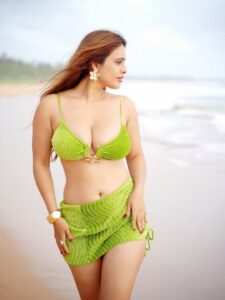 Actress Neha Malik HD Photos and Wallpapers August 2025