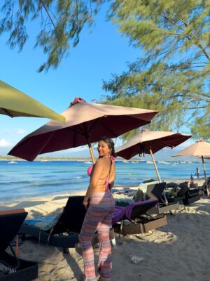 Neha Nirwal Instagram - Tropical 🌴 island feels, soulful Bali food 🍱
.
.
.
.
.
.
.
.
.
.
.
#portrait #portraitphotography #fotografía #fotografie #aesthetic #postitfortheaesthetic #explore #explorepage #fyp #fypシ゚ #bali #indonesia #travel #travelgram #travelislife #travelphotography #travelblogger #beach #gillitrawangan