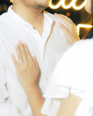 Neneng Rosediana Instagram - I said “YES” to everything with you 💍 .
You are the best thing I never planned 19.01.2025 🤍
•
•
@jewelleryanda
📸 : @aldimochtar
