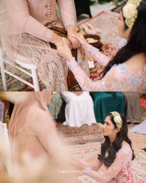 Neneng Rosediana Instagram - Siraman 🥹✨
•
Photo @thepotomoto
Venue @aleeshavenue
Carpet @farahcarpetsofficial
Wedding planner @hansplanners
Decoration @hansplanners
Kebaya @renzilazuardi
Adat Sunda @gse_ekayana
Photo & Video @thepotomoto
Mua @fidelhertamakeup
Hair stylist @chikievers
Mua mother @olgavsrmakeup
Shoes @langkahbylinalee
Kebaya orang tua @sanggarvioletta
Souvenir @masherrie.parfume
@jims_honey
@lozyhijab
Catering @kartikasoulfood
Food stall @tumpengmini
@susu_mbokdarmi
@teppanlah
@yummycoin_id
@paletaswey
@nuansakopi_id
@mindifoodcatering