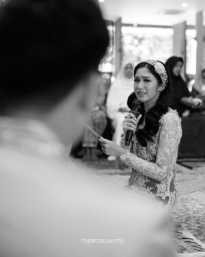 Neneng Rosediana Instagram - Siraman 🥹✨
•
Photo @thepotomoto
Venue @aleeshavenue
Carpet @farahcarpetsofficial
Wedding planner @hansplanners
Decoration @hansplanners
Kebaya @renzilazuardi
Adat Sunda @gse_ekayana
Photo & Video @thepotomoto
Mua @fidelhertamakeup
Hair stylist @chikievers
Mua mother @olgavsrmakeup
Shoes @langkahbylinalee
Kebaya orang tua @sanggarvioletta
Souvenir @masherrie.parfume
@jims_honey
@lozyhijab
Catering @kartikasoulfood
Food stall @tumpengmini
@susu_mbokdarmi
@teppanlah
@yummycoin_id
@paletaswey
@nuansakopi_id
@mindifoodcatering