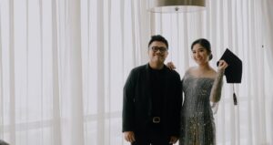 Neneng Rosediana Instagram - Ga mudah untuk bisa menyelesaikan semua ini 🥹 but I did it ! 🎓🩷 berkat dukungan orang2 yang aku sayang ini 🌈 semangat untuk kalian semua yang masi memperjuangan sesuatu,”USAHA TIDAK AKAN MENGKHIANATI HASIL” 🥰