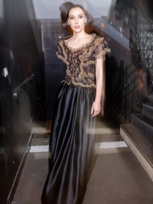 Nesrin Sanad Instagram - @francksorbier Haute Couture Hiver 2025/2026
A dream come true and an honor to be one of L’Eldorado show lady of Lima 💛🔱 
@hautecoutureweek @parisfashionweek 
.
.
Makeup @anne_arnold_makeup 
Hair @fred.pavardpro @alexandredeparis_salons 
.
.
.
.
.
.
.
.
.
.
.
.
#FranckSorbier #FranckSorbierCouture #FW25 #HCW #NesrinSanad #HauteCoutureWeek #ParisFashionWeek #PFW #pfw2025 #PFW25 #ParisFashionWeek2025 #PFW2025FW