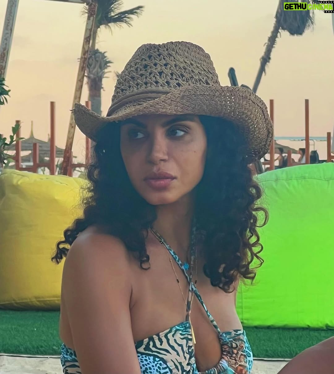 Nesrine AMIN - 22K Likes - 🤠