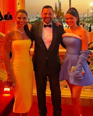 Nesrine AMIN Instagram - From last night’s “Awlad rezk 3” movie premiere 💛
#اولاد_رزق 
Jewelry @mahmoudelsirganyjoailliers