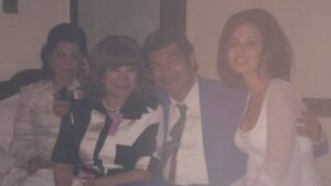 Nesrine AMIN Instagram - كواليس مسلسل ذات رمضان ٢٠١٣ 😍❤️
#اليوم_العالمى_للمرأة
@nellykarim_official
@bassem_samra
@entsar_actress_official
@engywegdan