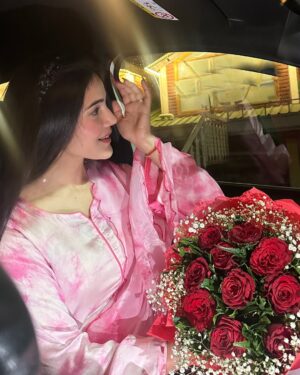 Neyha Thakur Instagram -