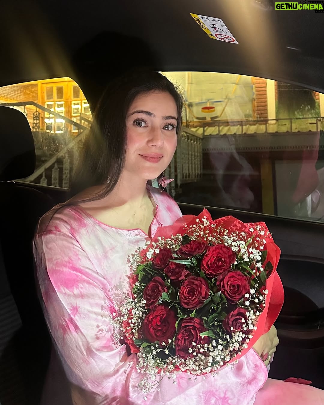 Neyha Thakur - 25.9K Likes - 