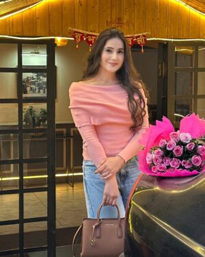 Neyha Thakur Instagram - #latepost Throwing it back to the day✨ I celebrated another year of growth, dreams, and self-love! 🎂✨
Birthday pictures deserve their moment, even if it’s fashionably late! 🙈🎈✨
💖
✨
💖top : comment for the link 🔗
✨
💖
✨
#Birthday #PhotoOfTheDay #Photography #Top #Trending #Fashion #India #Hairstyle #LongCare #Hairstyles #MakeUp #Fashion #TrendingFashion #Himachal #HimachalPradesh #Shimla