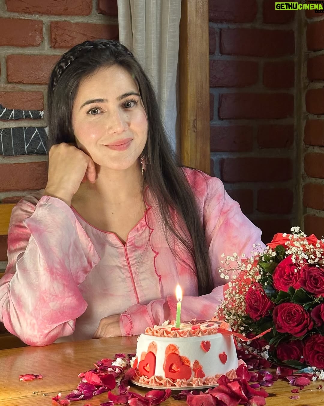 Neyha Thakur - 25.9K Likes - 