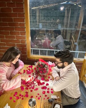 Neyha Thakur Instagram -