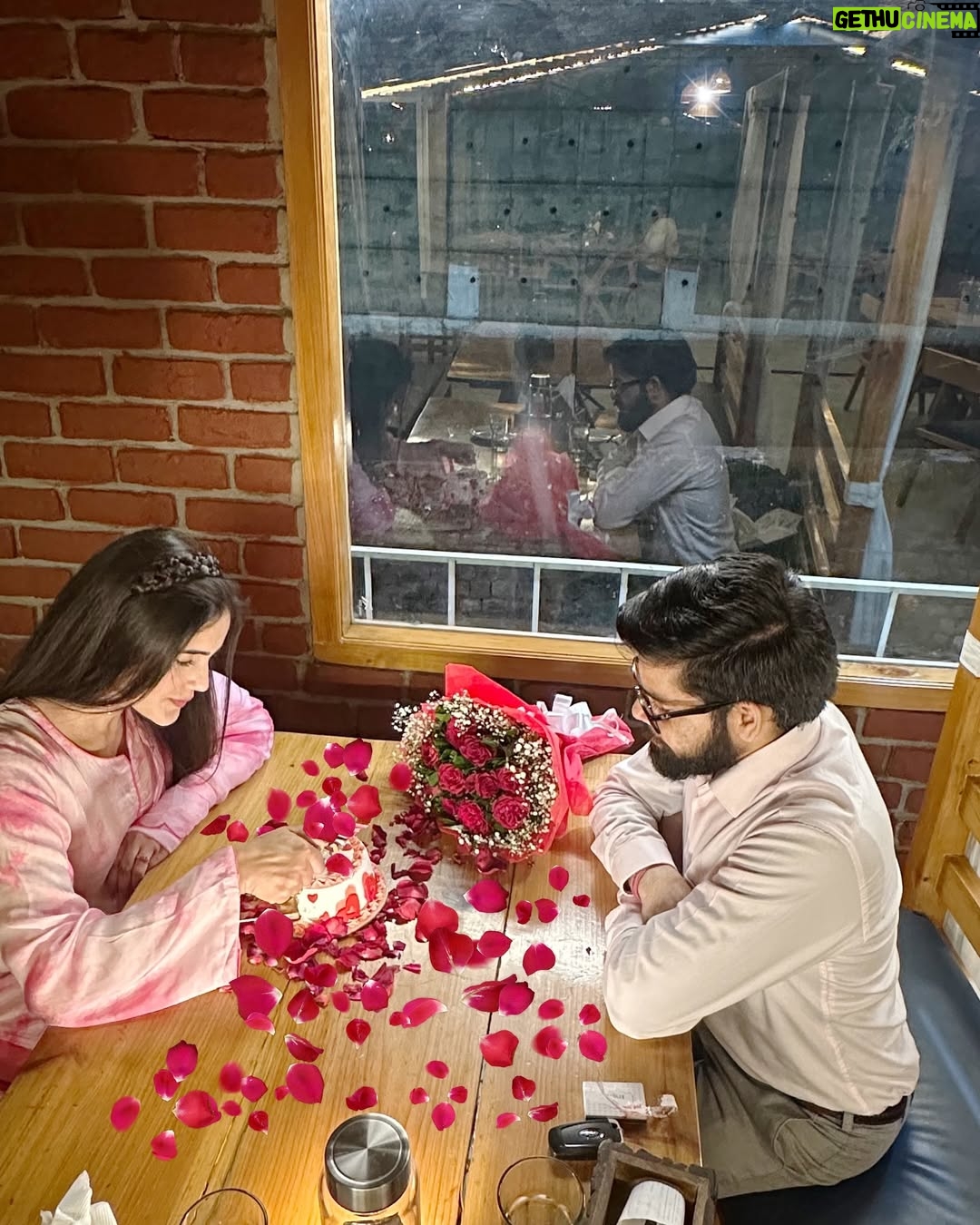 Neyha Thakur - 25.9K Likes - 