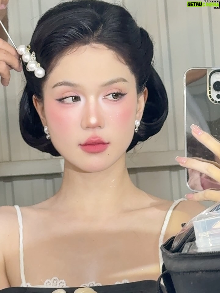 Ngoc Trinh - 59.2K Likes - Tôi thích một mối tình cổ điển, vì không muốn yêu đương đại #ngoctrinh #ngoctrinh89