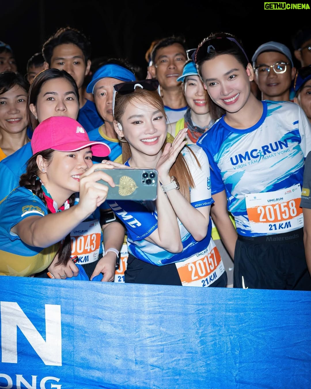 Nha Phuong - 5.9K Likes - Hoàn thành cự ly 20,4 km giải UMC RUN dành tặng sinh nhật ba Tí ❤️❤️❤️
 
UMC RUN 2024 năm nay sẽ là giải chạy vừa vui vừa ý nghĩa đối với Phương, vì đây là lần đầu được thử sức ở cự li 21km và cũng là động lực làm quà sinh nhật tặng ông xã ❤️❤️

Cảm ơn ba Tí đã thức dậy thật sớm để kịp đón mẹ Bi ở vạch đích và nhận món quà sinh nhật cực kỳ tâm huyết này của mẹ Bi 😝😝

Yêu thương ba Tí thiệt nhiềuu ❤️❤️❤️

📷 Đăng Khoa

#umcrun
#umc30nam
#umcvuontamkhatvong