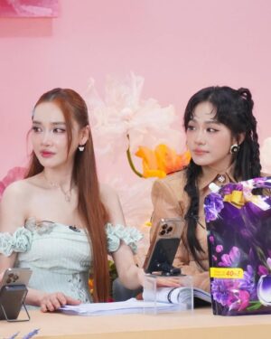 Nha Phuong Instagram - Những bông hoa xinh đẹp trong "Vườn Deal Đua Nở" của Phương 🌸🥰

Hãy vào live để Phương chiến tiếp các hot deal còn lại, cũng như săn các phần quà minigame nhé cả nhà ơi 🤭🎊

#sieudealduano #shopeelive2403 #shopeelive #nhaphuong