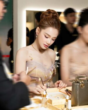 Nha Phuong Instagram - Date w @dior ✨

Special thanks to:
Makeup: @ailent_makeupartist 
Hair: #haitrieu
Stylist: @kye.nguyen 
Photo: #dangkhoa
Dress: @phanhuy.official 

#NhaPhuong