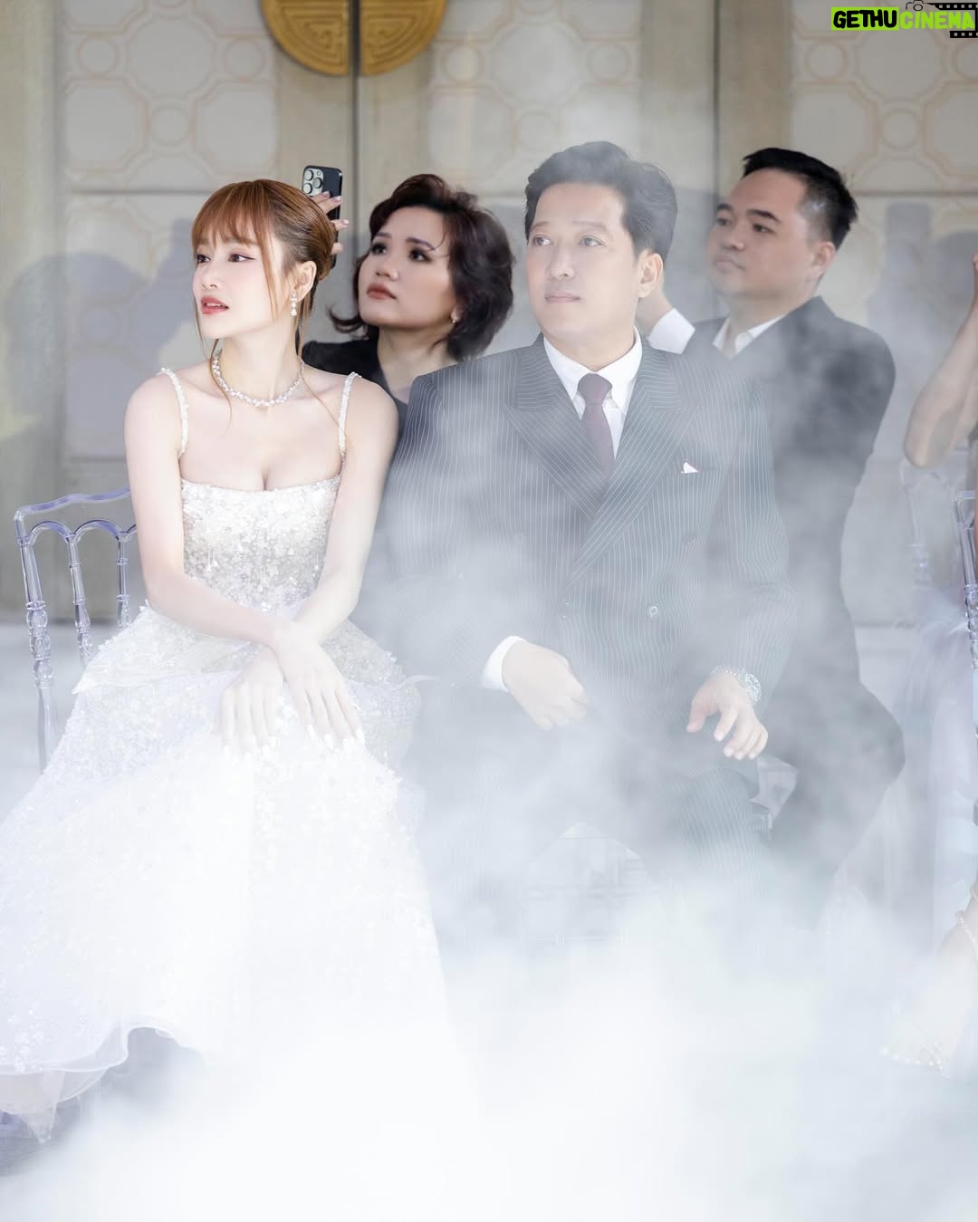 Nha Phuong - 34.7K Likes - "I Dreamed A Dream" by @chungthanhphong 

Special thanks to:
Dress: @rinbychungthanhphong 
Stylist: @kye.nguyen 
Photo: Đăng Khoa
MUA: Ái Lê
Hair: Hồ Hải Triều 
#idreamedadream #chungthanhphong #nhaphuong