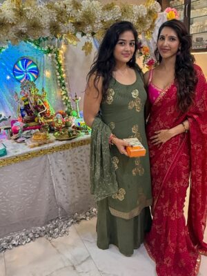Nibeditaa Paal Instagram - Day 2! Miss you Bappa..agle varshi lavkar ya ♥️
.
.
.
#festive #ganpati #grateful #instagood