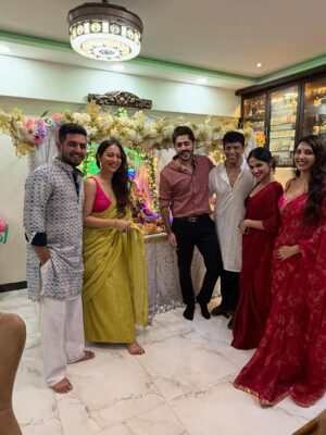 Nibeditaa Paal Instagram - Day 2! Miss you Bappa..agle varshi lavkar ya ♥️
.
.
.
#festive #ganpati #grateful #instagood