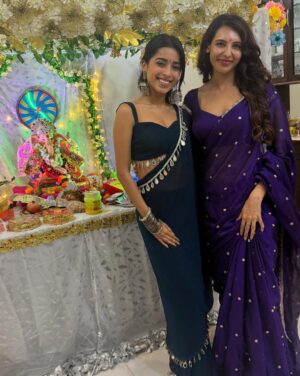 Nibeditaa Paal Instagram - First photo dump for Ganpati because I’m so overwhelmed!
Thanks you to everyone who made it Gannu couldn’t have been happier to see you all!
This is me personally telling each and every one of you how much I love you guys 😍♥️
Ganpati Bappa Morya!
Posting part 2 tomorrow 🤗
.
.
#ganpati #festival #friends #explore #love #gratitude