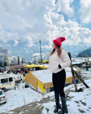 Nidhi Negi Instagram - ❄️⛄️