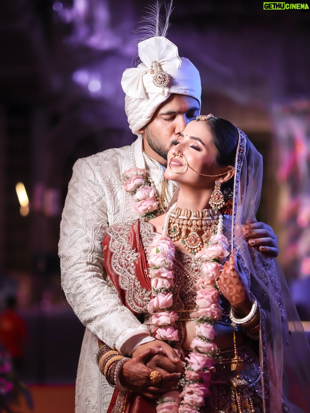 Nidhy Tiwari - 4.7K Likes - 04.07.2025 🔒♥️ 
1 month down, forever to go 🌍♥️