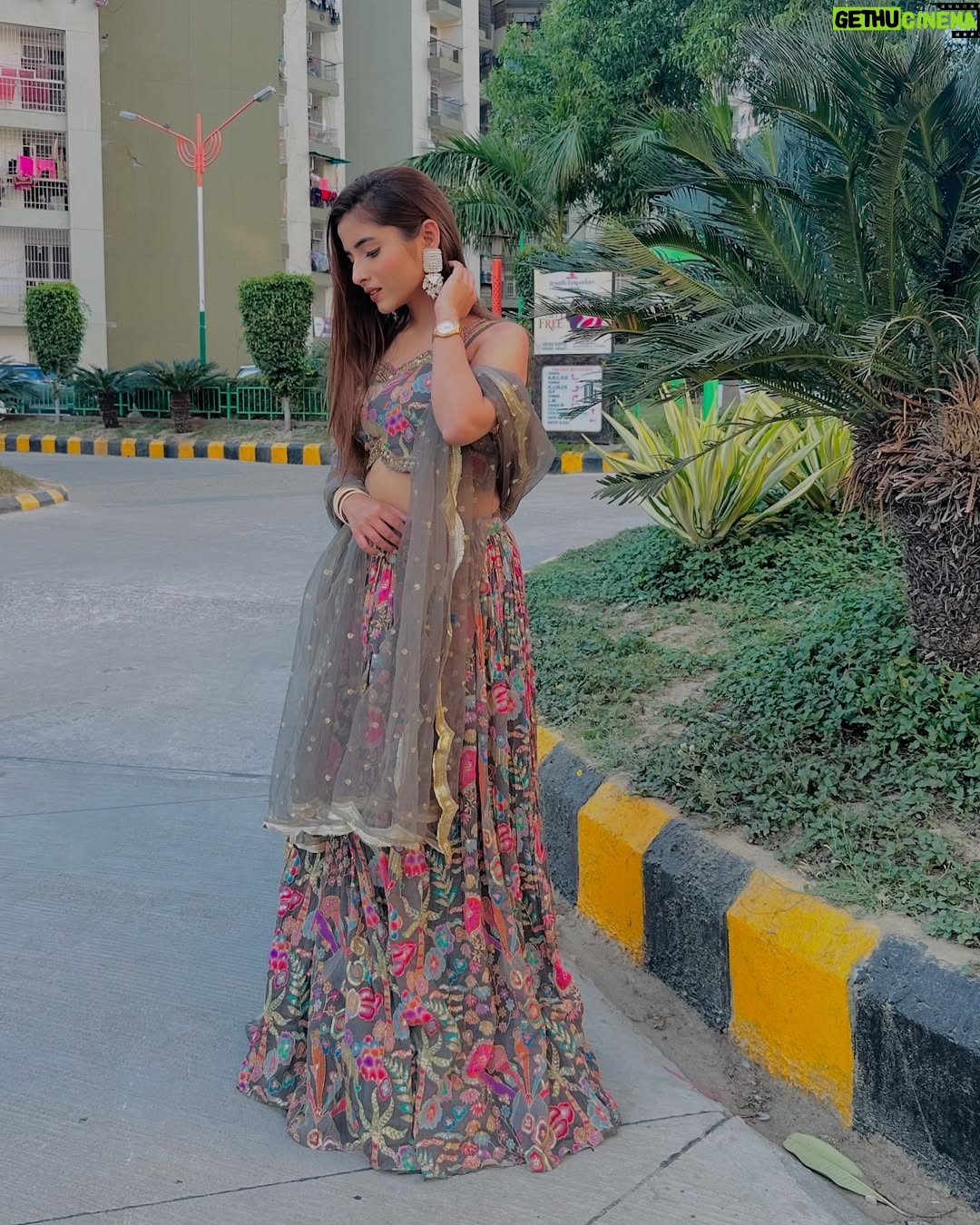 Nidhy Tiwari - 2.6K Likes - 🥀✨