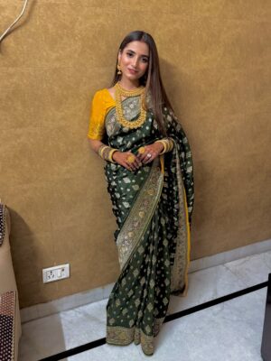 Nidhy Tiwari Instagram - Rooted in rituals 💚 #Teej ✨