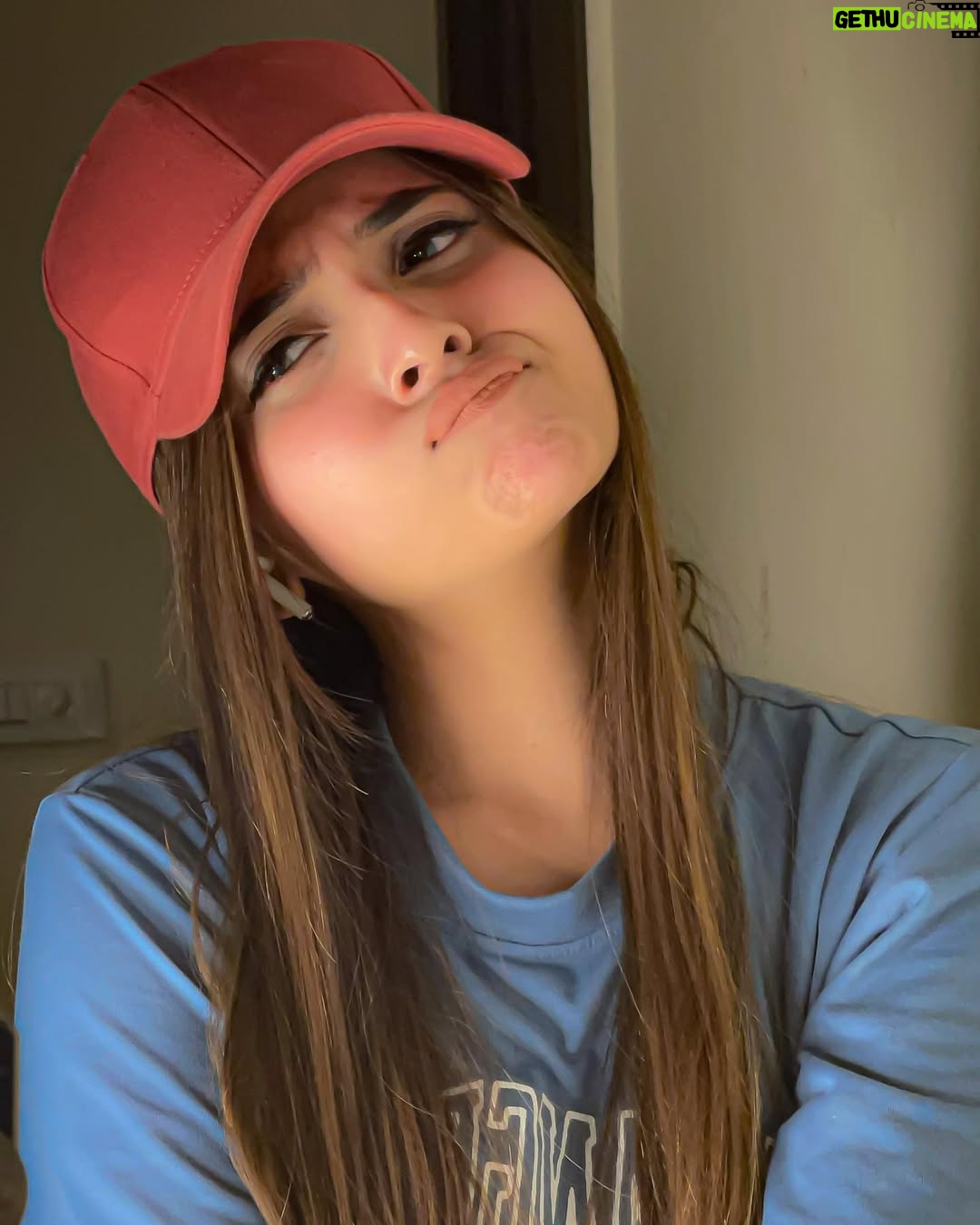 Nidhy Tiwari - 7.5K Likes - ᴍᴏʀᴇ ᴏғ ᴍᴇ 🙈♥️