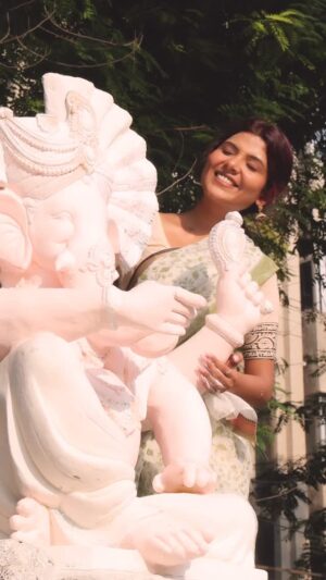 Niharika Jain Instagram - Ganpati Bappa Mauryaaaa 🌸🥹❤️
Jewelry - @shopdumroo
#ganeshchaturthi2025 #ganeshfestival #ganeshutsav #niharikajain